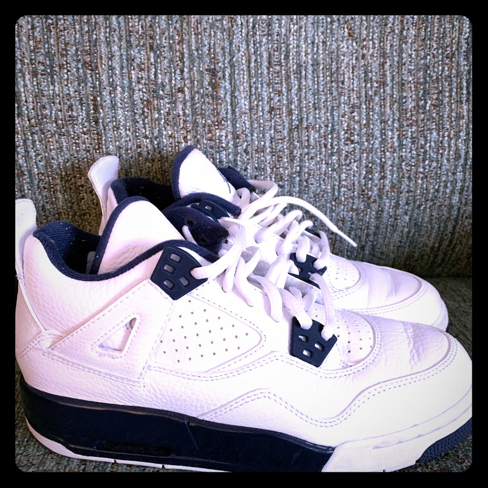 Air Jordan 4 Retro